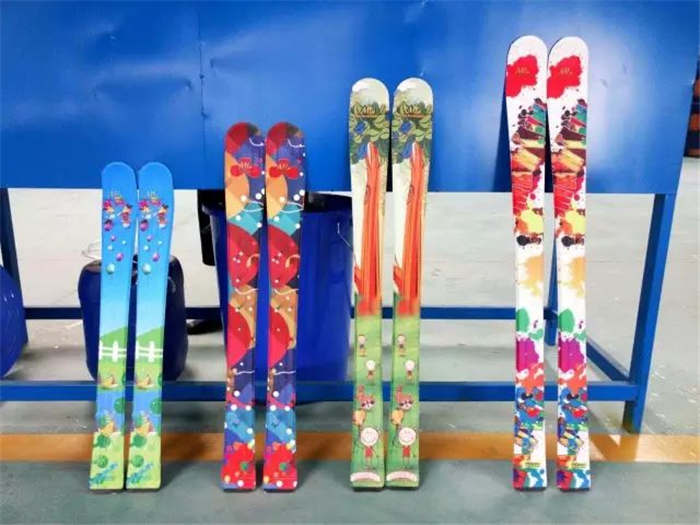 通用单板双板滑雪板品牌价格 曼琳滑雪板优势