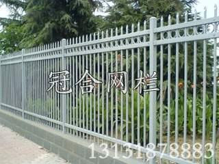 新型钢喷塑组装栅栏 四川省成都 小区围墙护栏 河南围栏