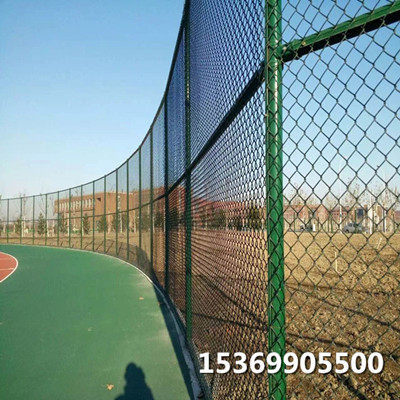 新型喷塑笼式足球场围网双层防腐寿命更长