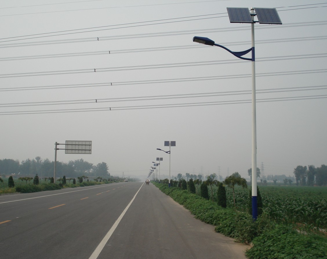聂拉木县太阳能路灯价格多少/厂家安装电话