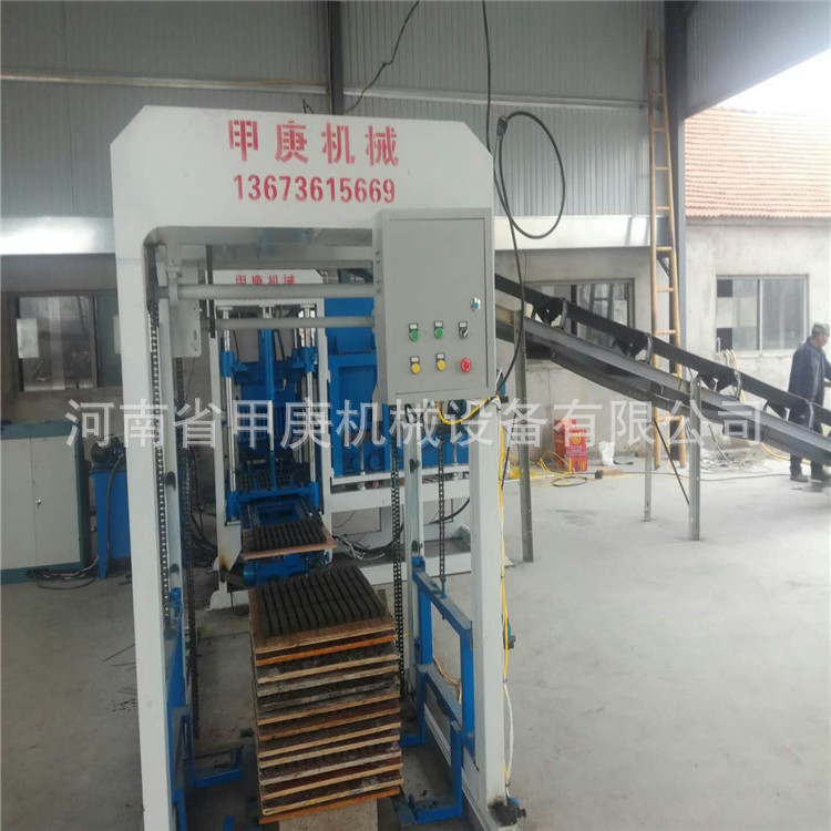 郑州甲庚垫块机桥梁垫块机生产厂家PLC自动水泥垫块机