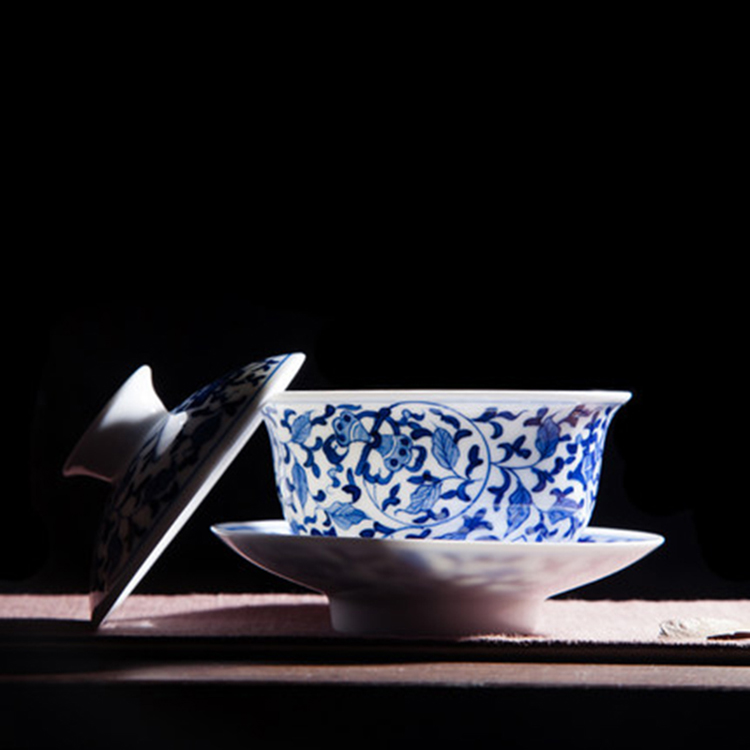 玲珑镂空青花瓷陶瓷功夫敬茶碗 功夫茶具三才不烫手复古中式茶碗