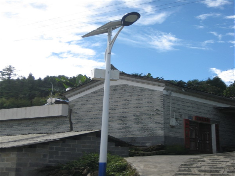 杭州太阳能路灯***厂家-太阳能路灯安装价格
