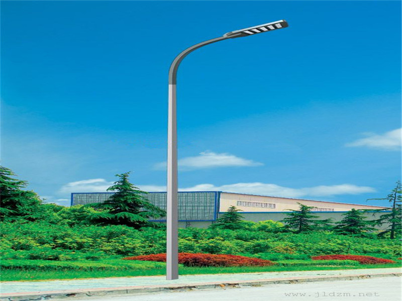 闵行太阳能路灯厂家/6米7米太阳能路灯价格