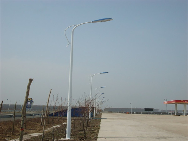 荔波县太阳能路灯***厂家-太阳能路灯安装价格