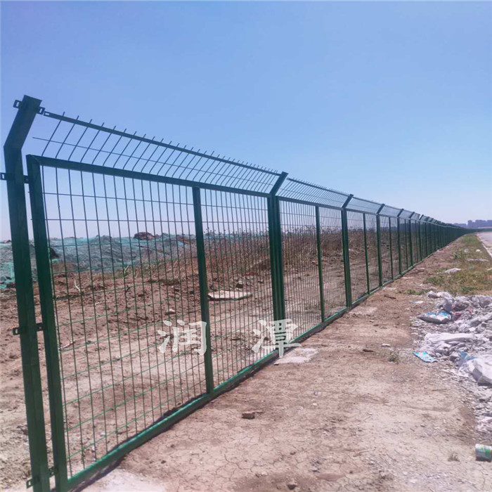 安徽蚌埠 水渠防护围栏标准、 河道隔离网价格