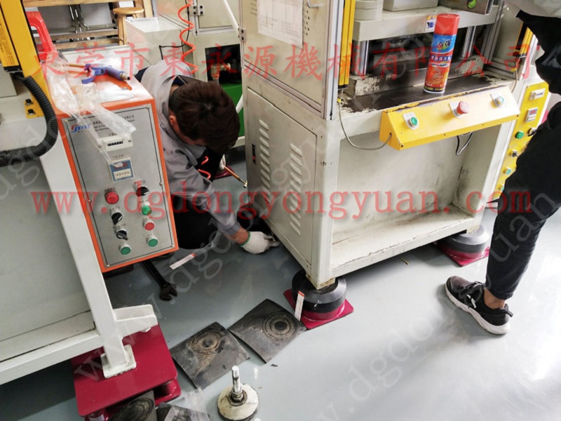 无锡楼上机器 机械隔振隔音垫 标签分条设备减震胶垫 找东永源